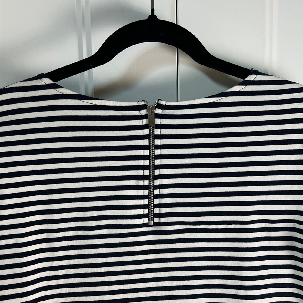 Very cute! MARELLA Navy Shift Dress with Black and White Striped Sleeves - Picture 9 of 12